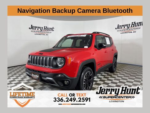 Used 2023 Jeep Renegade Latitude image 1