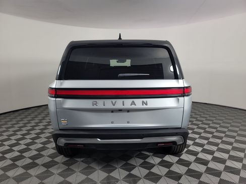 Used 2024 Rivian R1S Adventure AWD/4WD image 4