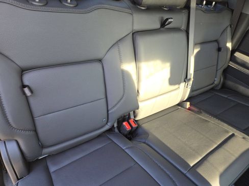 New 2026 GMC Sierra 2500 Denali w/ Denali Reserve Package AWD/4WD image 25