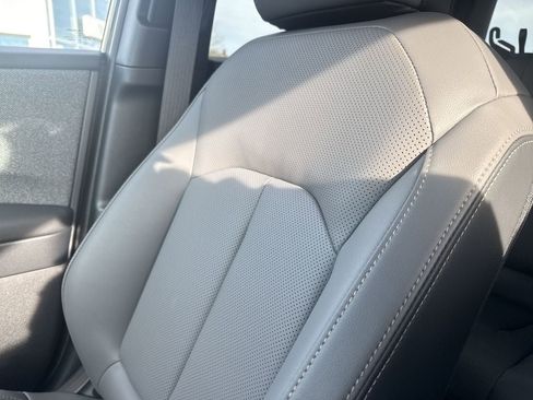 New 2026 Subaru Outback Limited AWD/4WD image 40