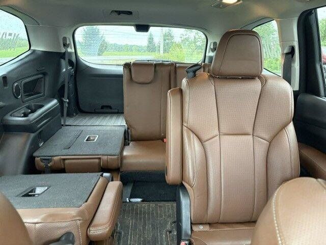 Used 2023 Subaru Ascent Touring AWD/4WD image 10