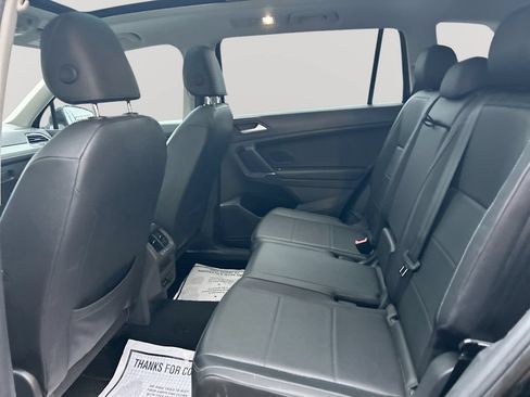 Used 2020 Volkswagen Tiguan SE w/ Panoramic Sunroof Package AWD/4WD image 23