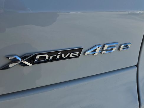 Used 2022 BMW X5 xDrive45e image 18