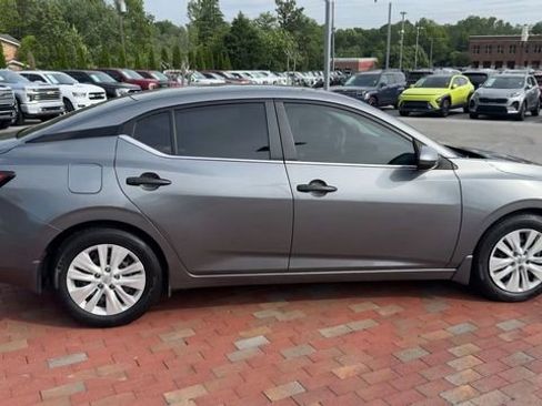 Used 2024 Nissan Sentra S FWD image 3