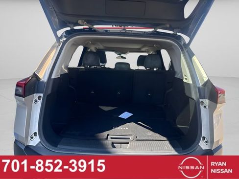Used 2021 Nissan Rogue Platinum AWD/4WD image 5