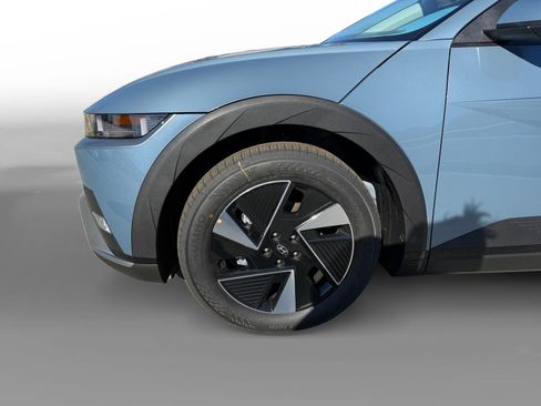 New 2026 Hyundai Ioniq 5 SEL image 9