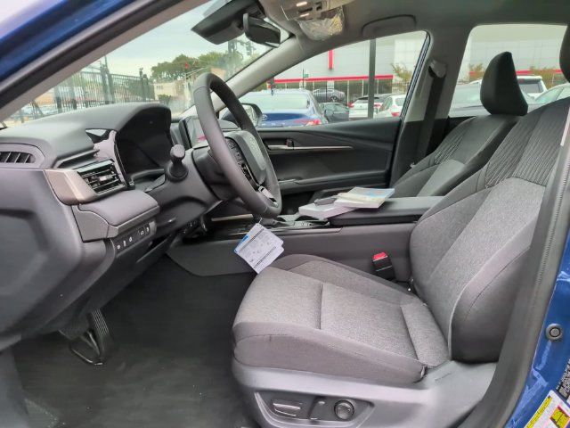 Used 2026 Toyota Camry LE w/ Convenience Package AWD/4WD image 13