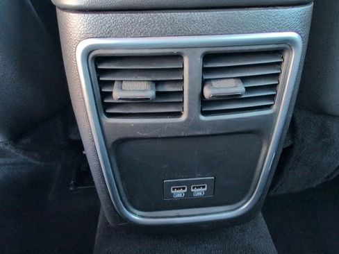 Used 2022 Dodge Charger SXT image 6