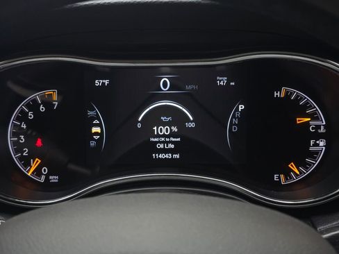 Used 2020 Jeep Grand Cherokee Limited w/ Luxury Group II image 29