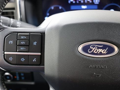 Used 2024 Ford F350 Lariat w/ Chrome Package image 29