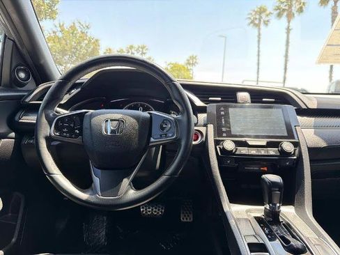 Used 2018 Honda Civic Sport Touring image 11