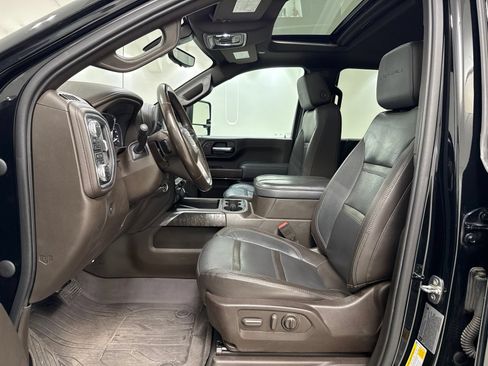 Used 2023 GMC Sierra 2500 Denali w/ Denali Ultimate Package AWD/4WD image 18