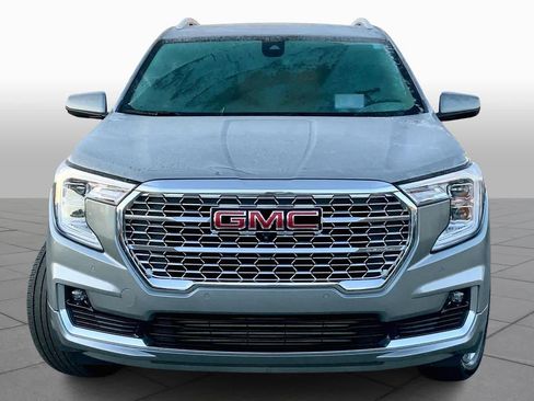 Used 2024 GMC Terrain Denali w/ Denali Premium Package image 3