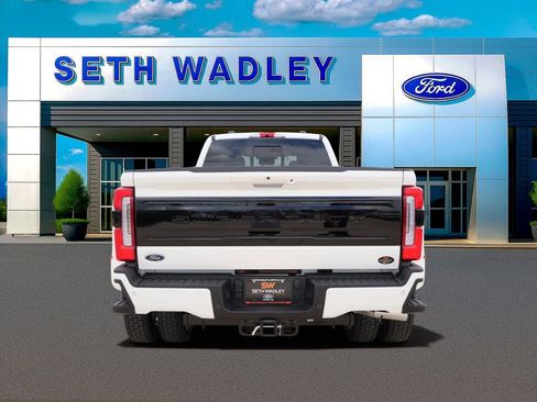 Certified 2026 Ford F450 Platinum w/ FX4 Off-Road Package AWD/4WD image 5