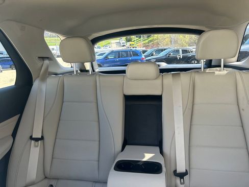 Used 2025 Mercedes-Benz GLE 450e 4MATIC image 16