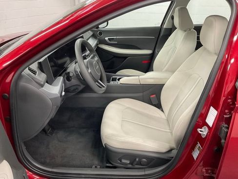 Used 2025 Hyundai Sonata SEL FWD image 21
