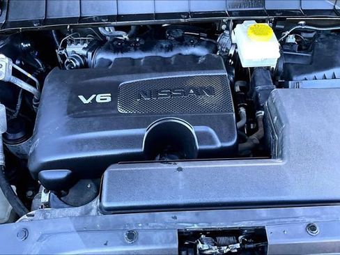 Used 2022 Nissan Pathfinder SV image 28