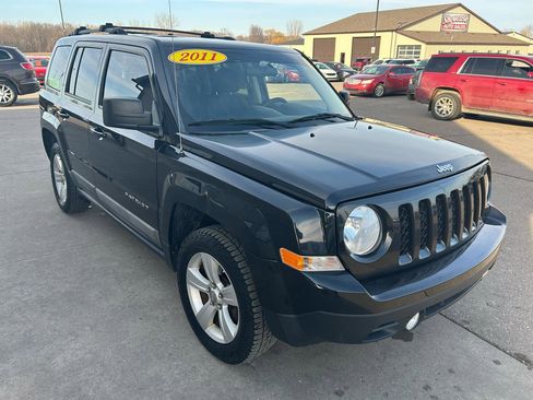 Used 2011 Jeep Patriot Latitude image 3