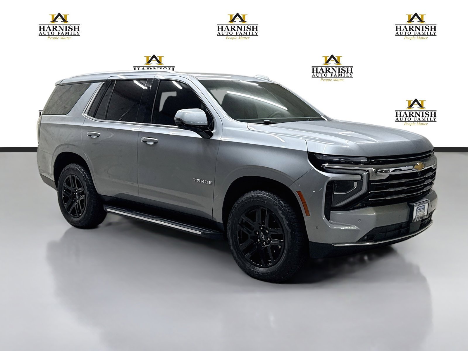 Used 2025 Chevrolet Tahoe LT w/ Comfort Package AWD/4WD image 3