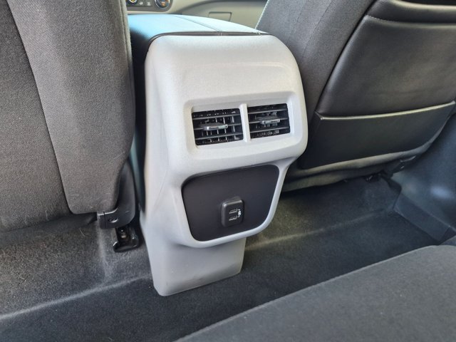 Used 2024 GMC Terrain SLE w/ Driver Convenience Package AWD/4WD image 17