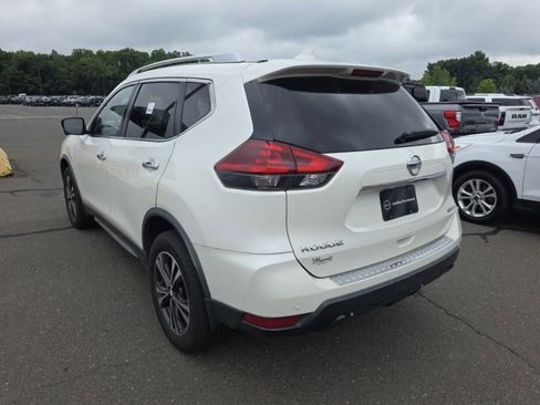 Used 2020 Nissan Rogue SV w/ Sun & Sound Touring Package AWD/4WD image 5