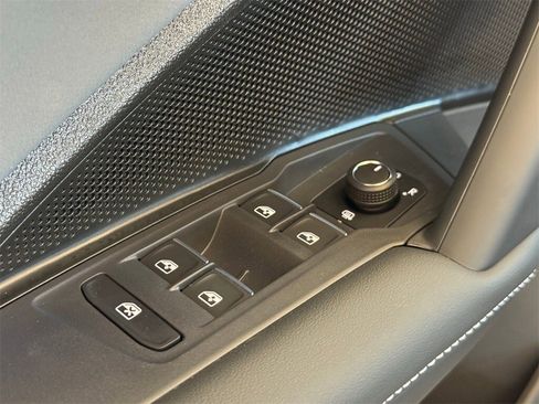 New 2026 Volkswagen Tiguan SE image 20