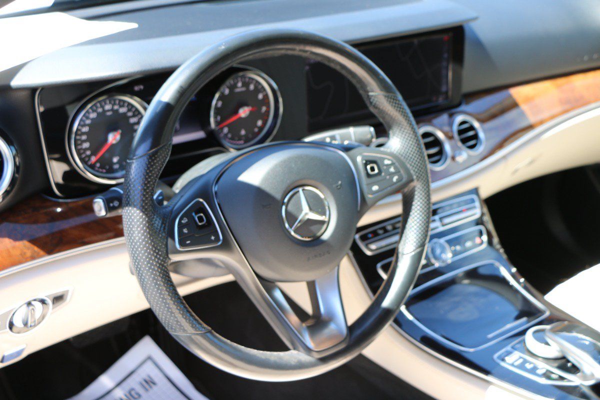 Used 2018 Mercedes-Benz E 400 4MATIC Wagon image 20