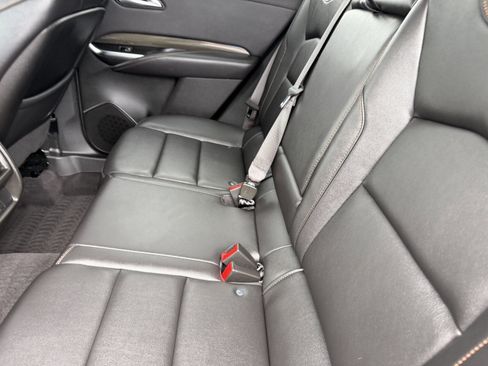 Certified 2023 Cadillac XT4 Sport w/ LPO, Onyx Lite Package image 17