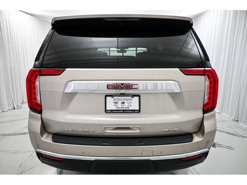 Used 2022 GMC Yukon SLT w/ SLT Luxury Package AWD/4WD image 6