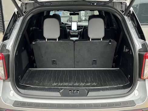 Used 2023 Ford Explorer ST w/ Equipment Group 401A AWD/4WD image 34