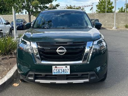 Certified 2025 Nissan Pathfinder SL