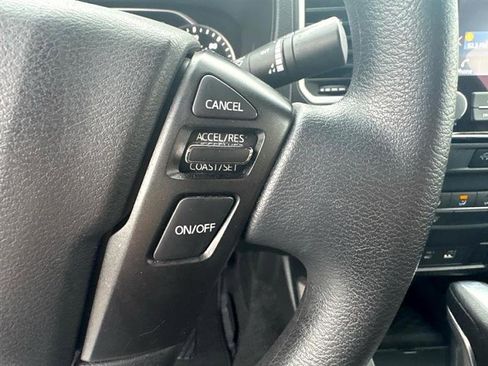 Used 2024 Nissan Frontier SV image 20