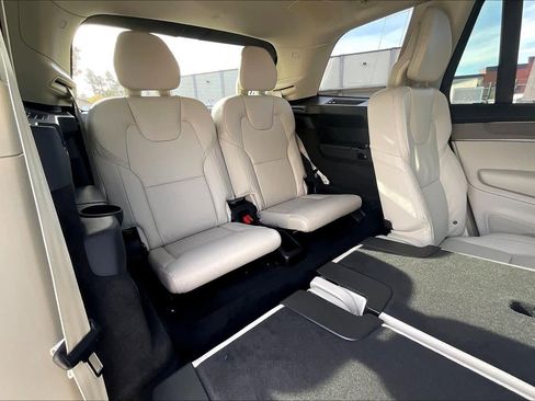 New 2026 Volvo XC90 T8 Ultra image 28