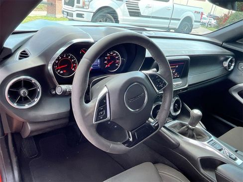 Used 2021 Chevrolet Camaro LT w/ 1LE Track Performance Package image 10