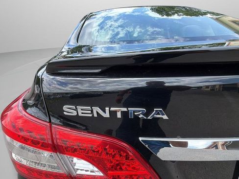 Used 2014 Nissan Sentra SR FWD image 33