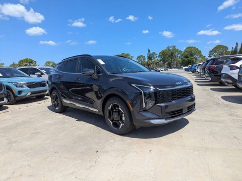 New 2026 Kia Sportage EX FWD image 2