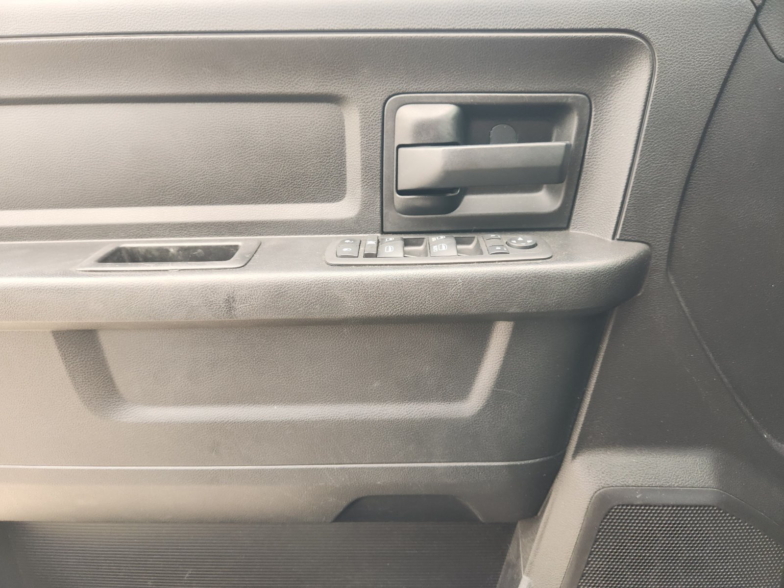 Used 2015 RAM 1500 Express w/ Popular Equipment Group RWD image 24