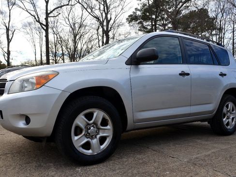 Used 2008 Toyota RAV4 2WD image 2