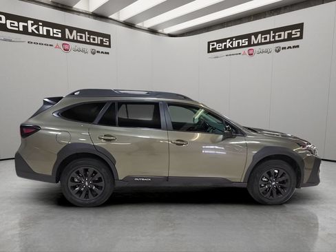 Used 2025 Subaru Outback Onyx Edition AWD/4WD image 6