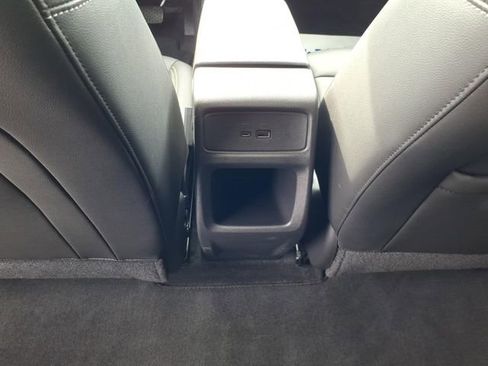 Used 2024 Chevrolet Trax ACTIV w/ Sunroof Package image 16