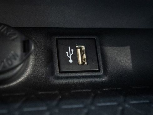 Used 2023 Toyota RAV4 SE image 20