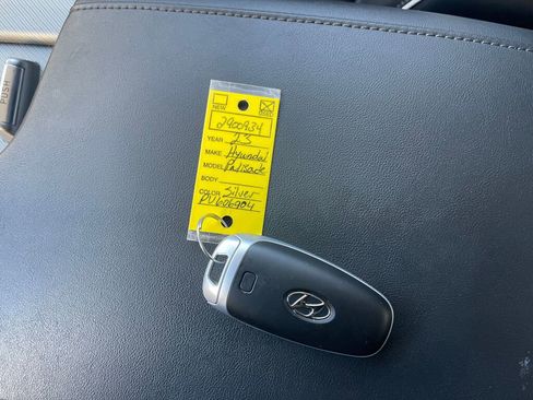 Used 2023 Hyundai Palisade SEL image 4