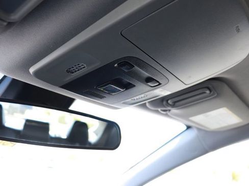 Used 2021 Toyota Camry SE w/ Carpet Mat Package (TMS) FWD image 25