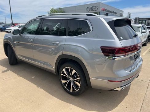 New 2026 Volkswagen Atlas SEL Premium R-Line AWD/4WD image 4