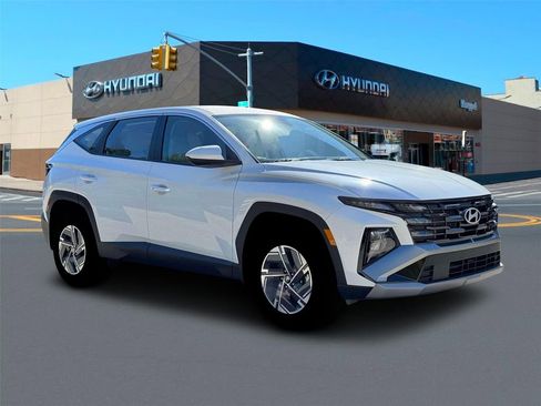 New 2026 Hyundai Tucson Blue SE AWD/4WD image 10