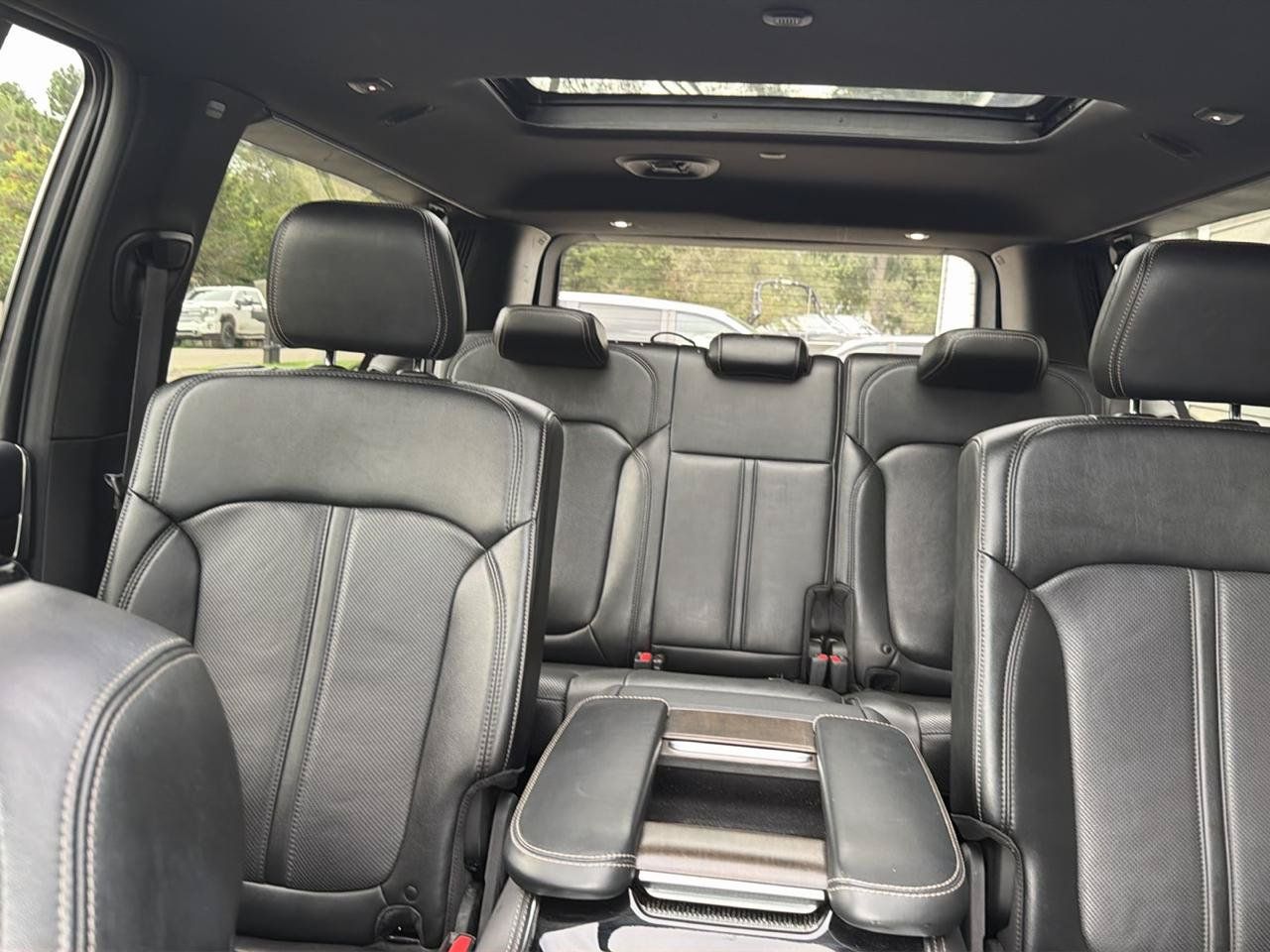 Used 2024 Jeep Grand Wagoneer L 4WD image 22