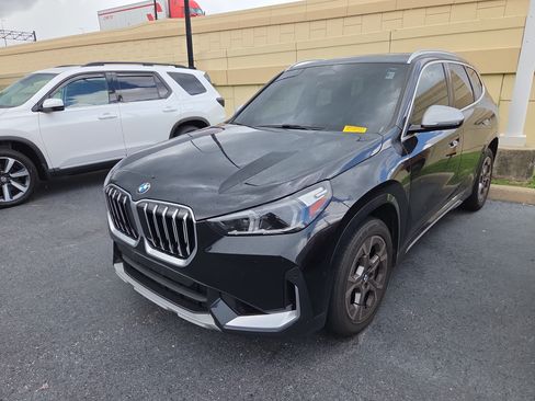 Certified 2023 BMW X1 xDrive28i w/ Convenience Package AWD/4WD image 3
