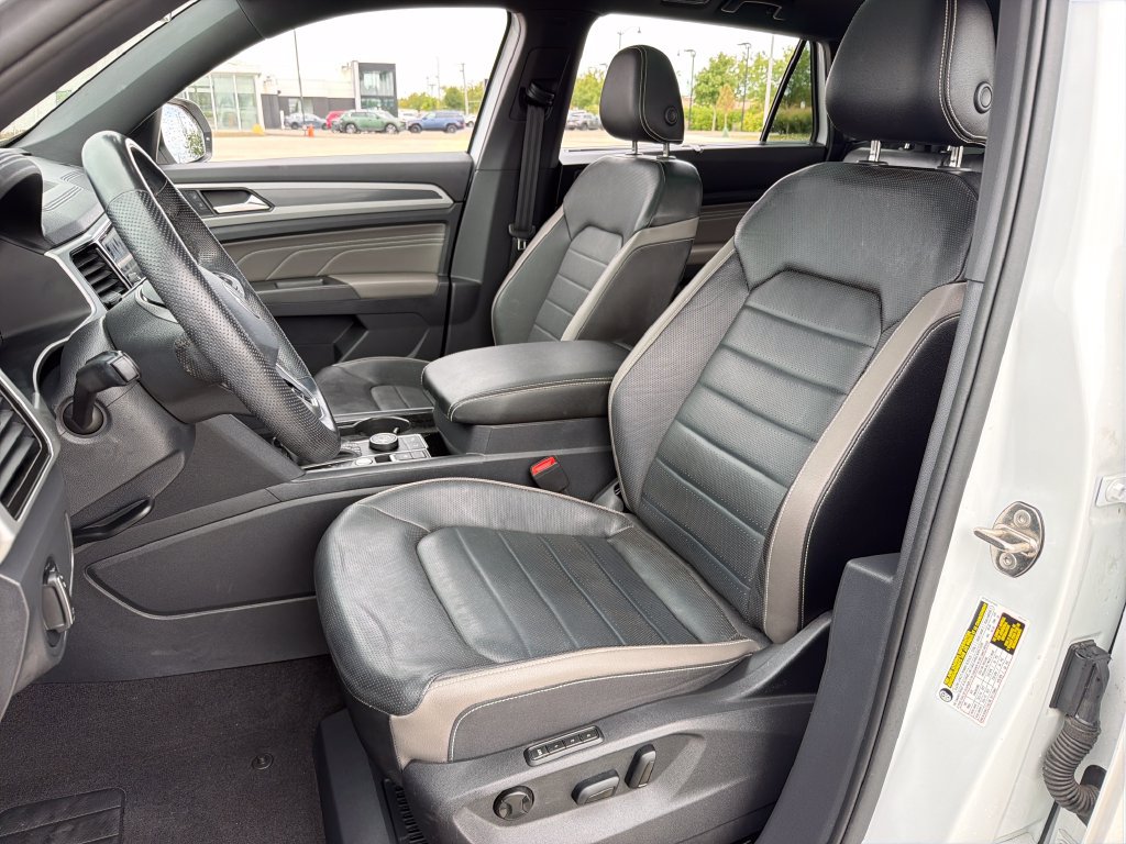 Certified 2023 Volkswagen Atlas Cross Sport SEL Premium R-Line AWD/4WD image 7