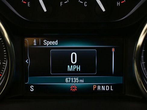 Used 2019 Buick Envision Essence image 10