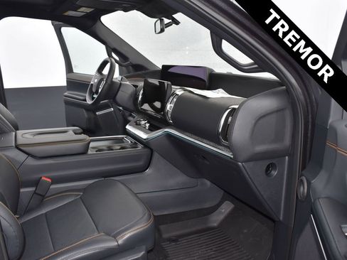New 2025 Ford Expedition Tremor image 16